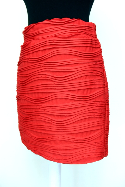 Mini jupe rouge près du corps Sparkle & Fade taille M