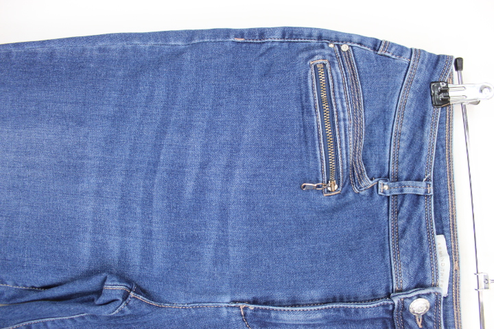 Jeans fausses poches zippées Armand Thiery Taille 40