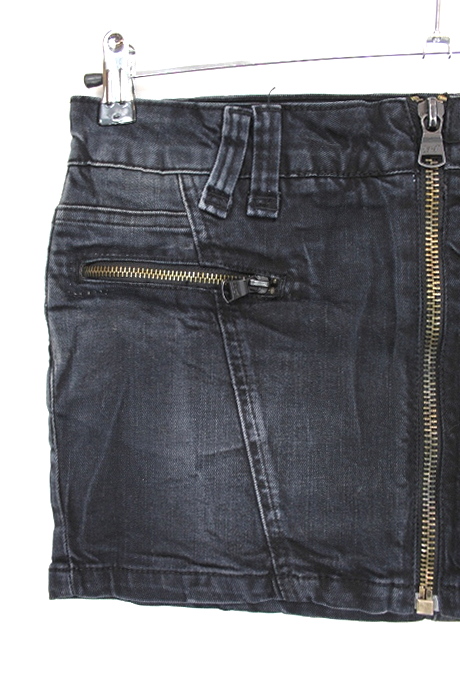 Jupe en jean zippée devant TRF taille 38