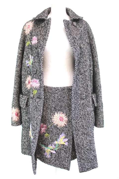 Manteau alpaga à fleurs brodées BLUMARINE Taille 42